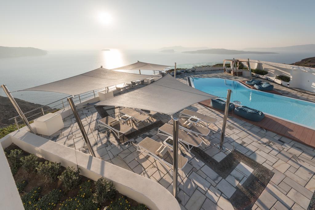 Caldera's Dolphin Мегалохори